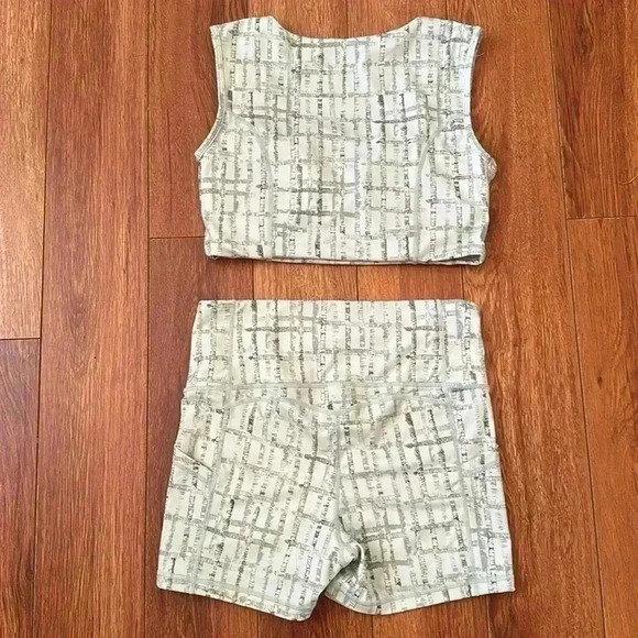 Mono B active/workout set - Picture 7 of 7